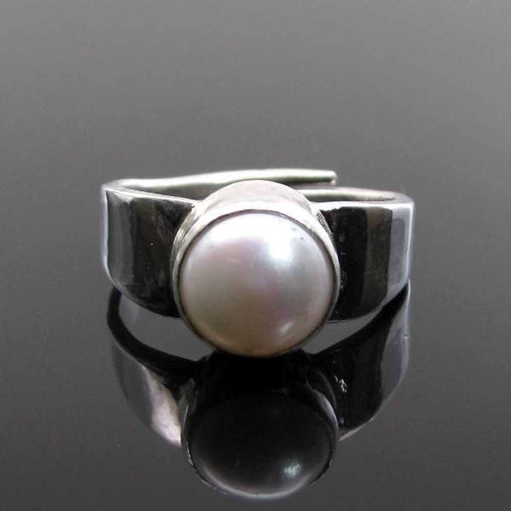 Divya Shakti 12.25-12.50 Carat Pearl Moti Gemstone Silver Plain Design Ring  for Men & Women|Amazon.com